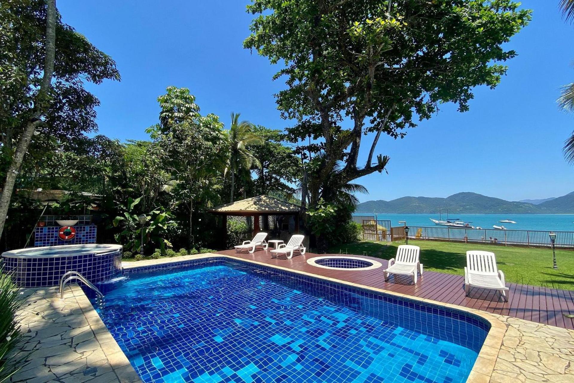Magnifica Casa Pe Na Areia 4 C/ Ar E Piscina Holiday home